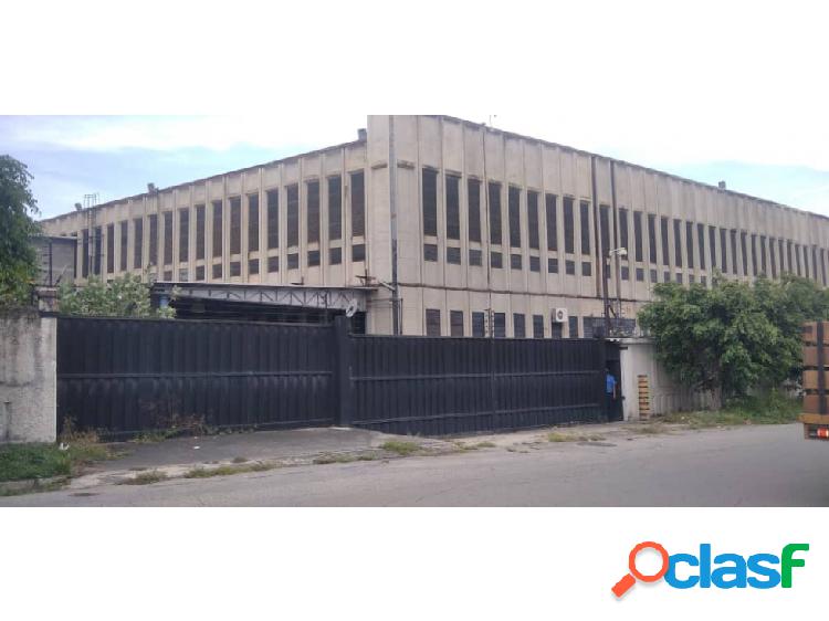 Se vende Galpon 7000m² Guarenas