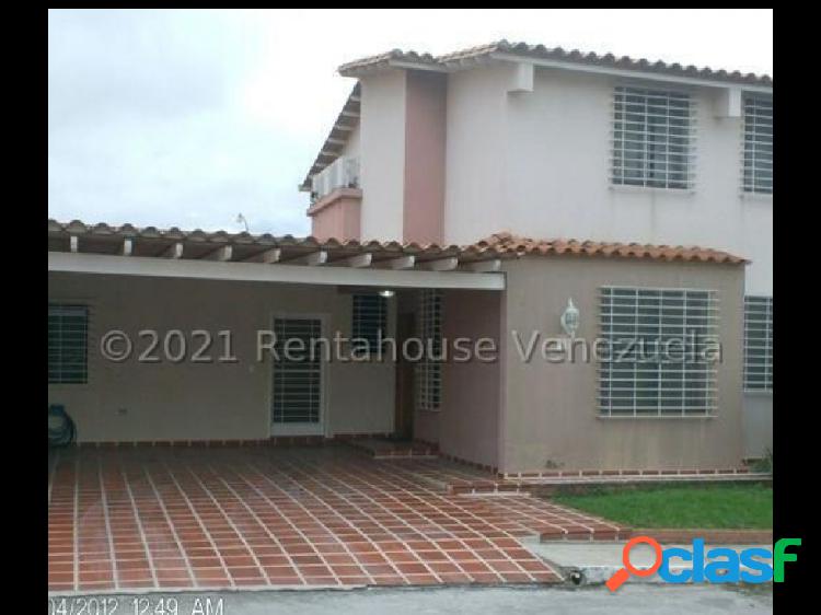 Casa en Venta Cana Dorada Cabudare 21-19890 JRH