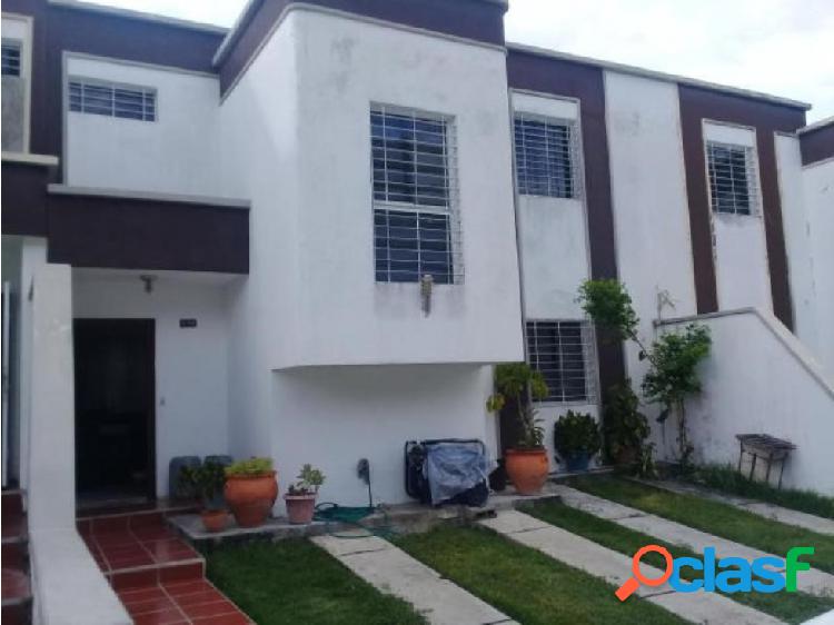 Casa en Venta Intercomunal Cabudare 22-9370 JRH