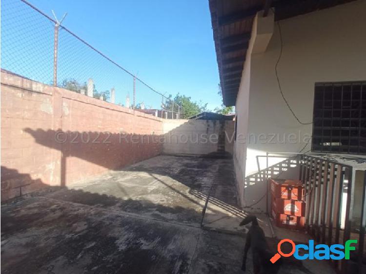 CASA EN VENTA ZONA OESTE BARQUISIMETO 23-1340 ZEGM