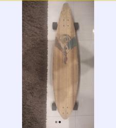 Vendo patineta longboard sector nine (usada)