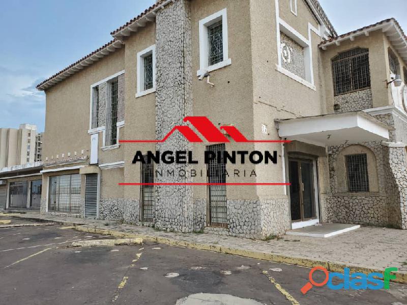 LOCAL COMERCIAL ALQUILER EN AV SAN MARTIN MARACAIBO API 3146