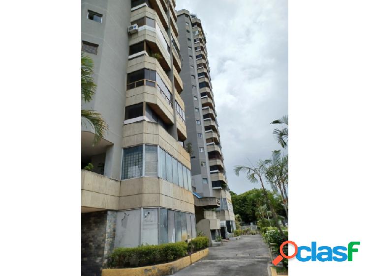 Vendo apto 87m2 1h/1b/1p La Carlota 5561