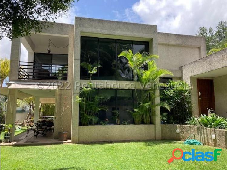 Casa en venta en Colinas del Tamanaco 23-3413 Odette F.