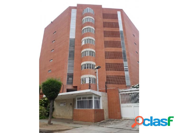 Se alquila apartamento 77mts 1H/2B/2E, en Caribe, La Guaira