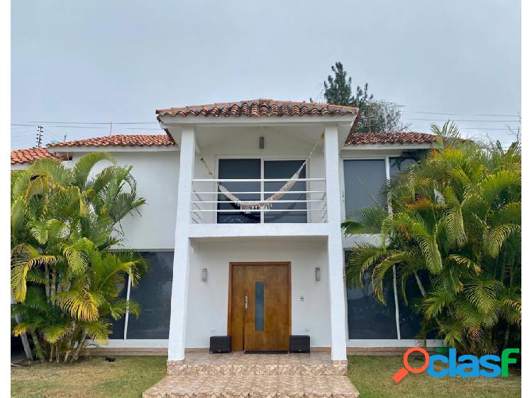 CASA UBICADA EN SECTOR TOPOTIAMA- EL HATILLO.- 70934-3