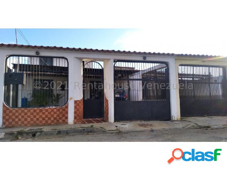 *- Casa en Venta Cabudare Urb El Paraiso 22-2652 AS-3