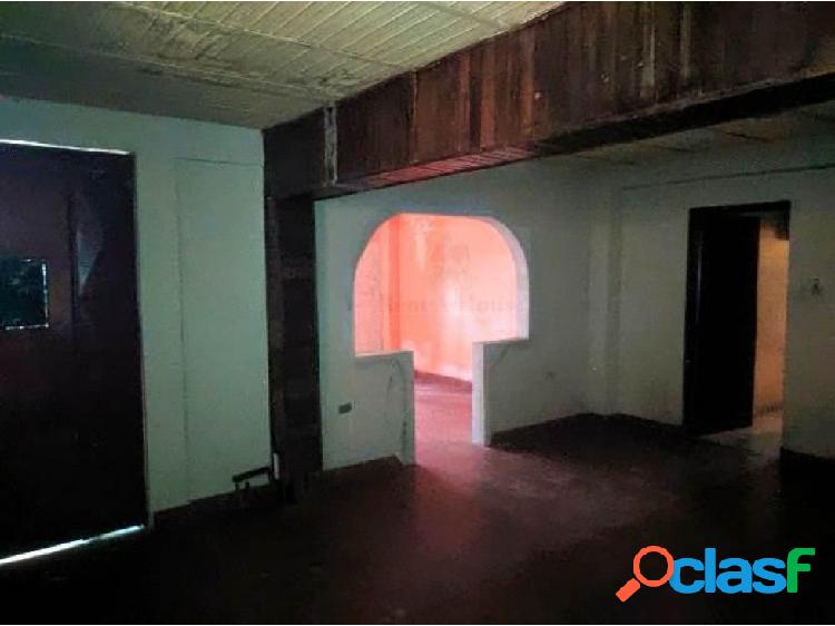 Casa en venta avenida libertador Barquisimeto #23-1315 DFC