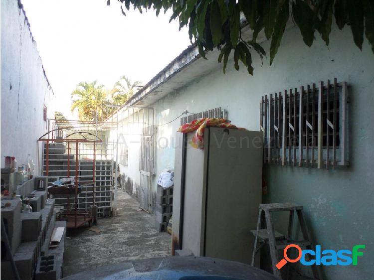 Casa en venta zona oeste Barquisimeto #23-4300 DFC