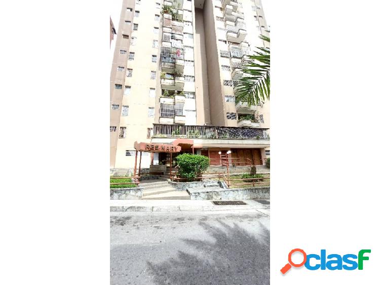 Apartamento en venta Remodelado Res Mary Los Nuevo Teques