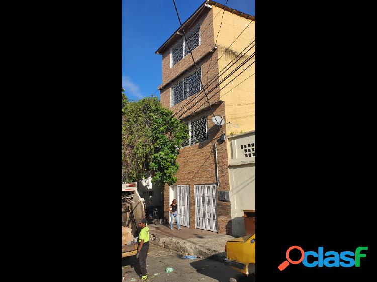 Edificio comercial en venta en Maiquetía La Guaira