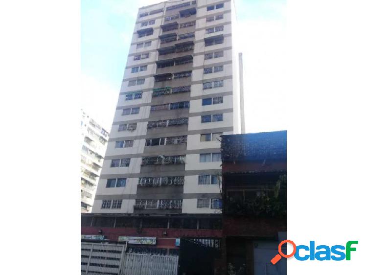 SE VENDE APTO 3HAB/1B/0PE Santa Rosalía Caracas