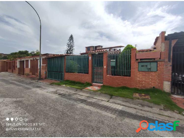 SE VENDE CASA 3HAB/3B/3PE Residencias Alcázar Castillejo