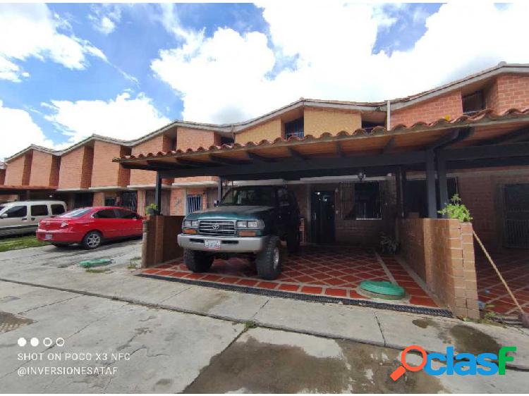 SE VENDE CASA 4HAB/3B/2PE/TRZA Nueva Casarapa Los Aleros