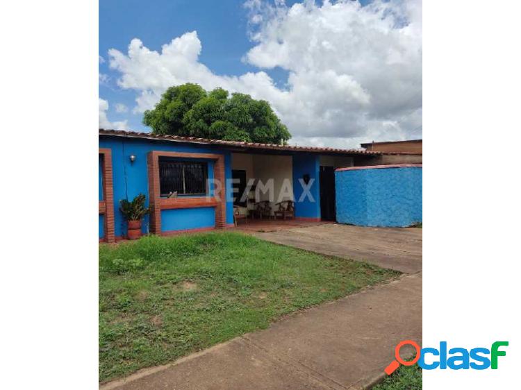 SE VENDE EN VILLAS ALTA CRUZ ZONA INDUSTRIAL