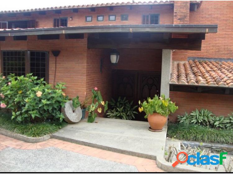 Se vende casa 420m2 4h+2s/8b/6p La Lagunita 8127