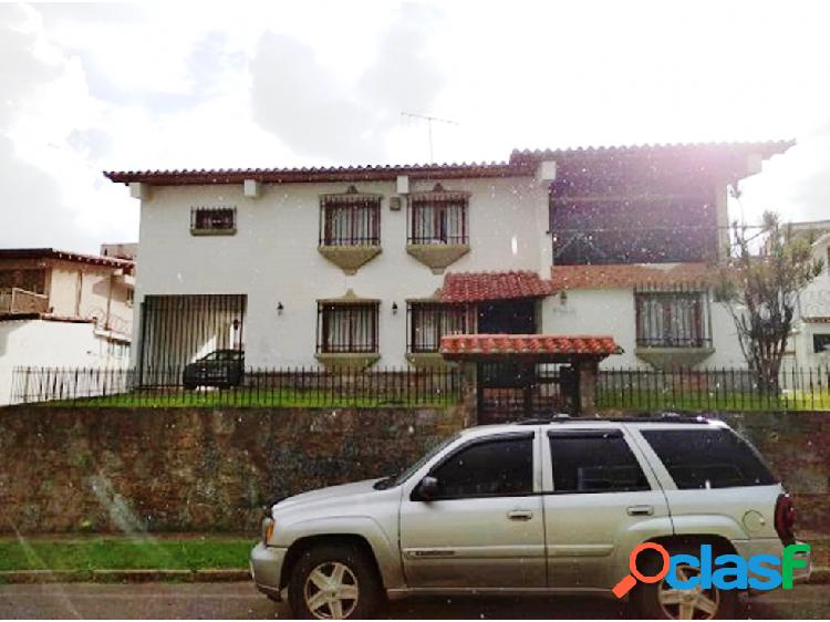 Venta Casa En El Marqués 350 Mts2 C. / 780 Mts2 T. Caracas