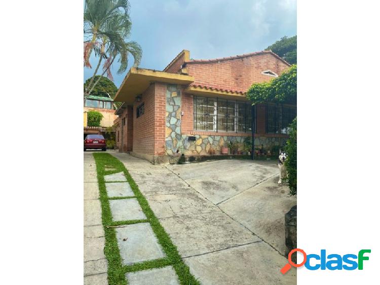 CASA EN VENTA ALTAMIRA NORTE PARA REMODELAR 1.000 m²