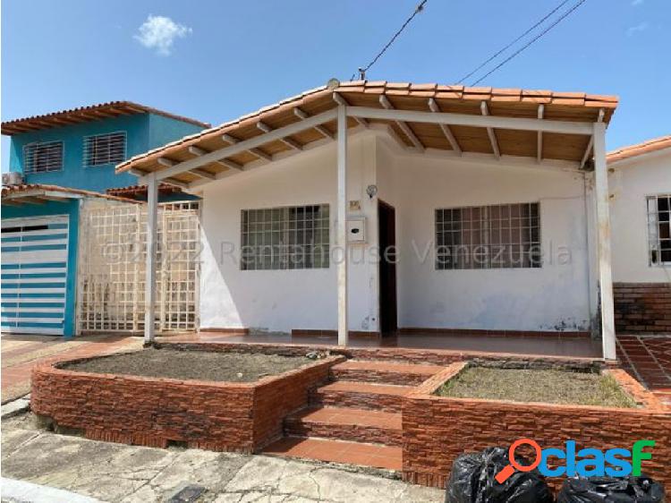 Casa en Alquiler en Barquisimeto los Rastrojos 23-6563 MJBR