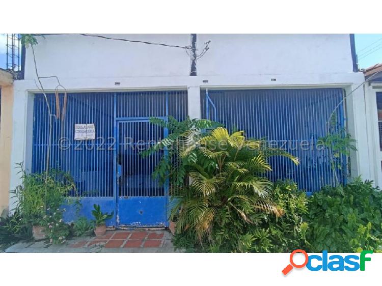 Casa en Venta Urb La Puerta Cabudare 23-2437 RM 04145148282