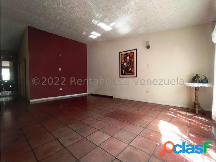 CASA EN VENTA LAS MERCEDES #22-17438 ZEGM 0414-7907176