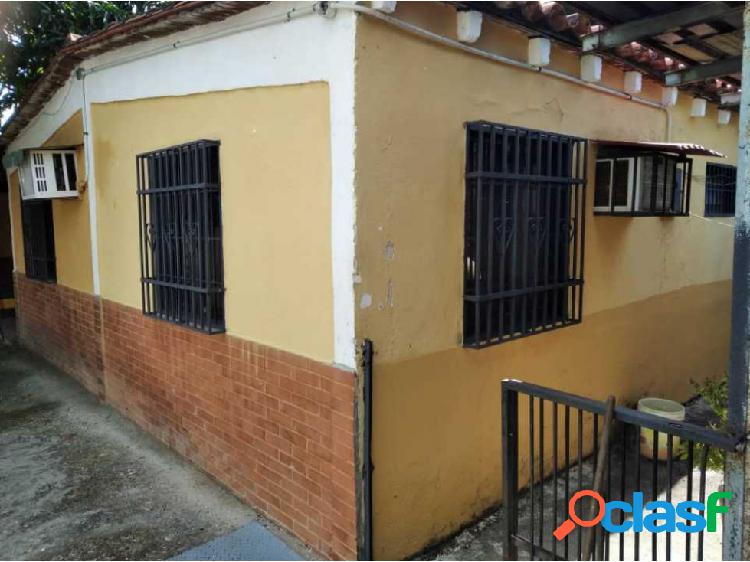 CASA EN VENTA QUEBRADA DE CUA 270M2