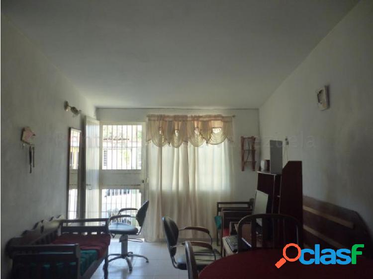 Casa en venta en Cabudare Trigal 23-1679 GR 0414 5711639