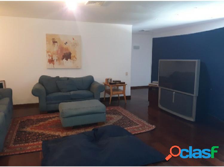 Vendo apto 700m2 4h+s/4.5+s/8p La Lagunita 5558