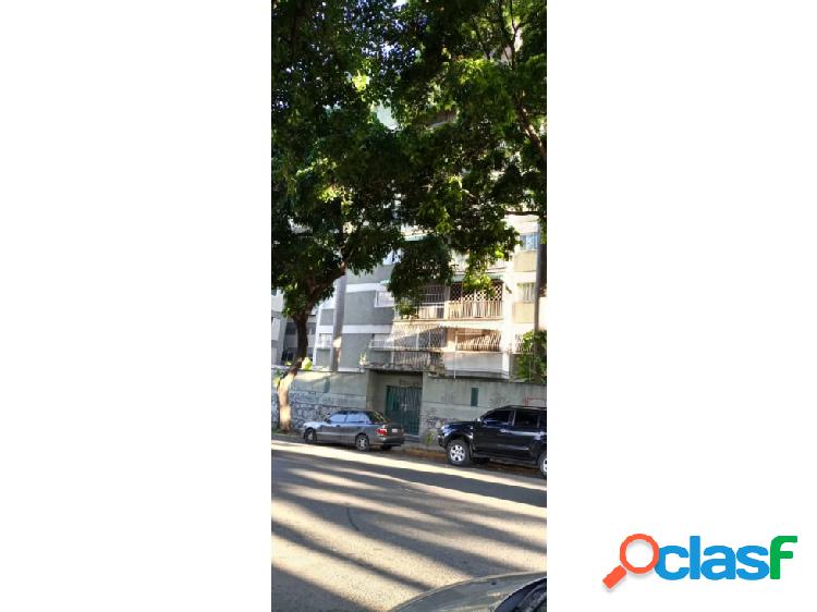 Se vende apto 78.75m2 2h/2b/1p La Trinidad