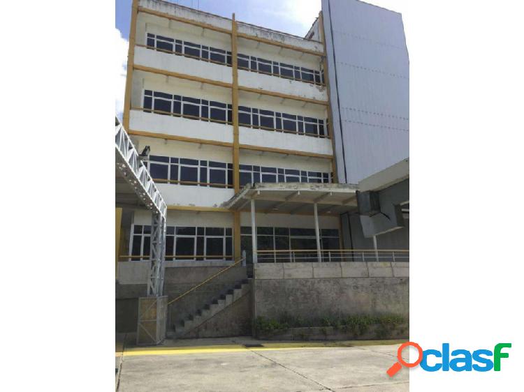 EDIFICIO INDUSTRIAL + GALPON EN VENTA EN PALO VERDE 2450m2