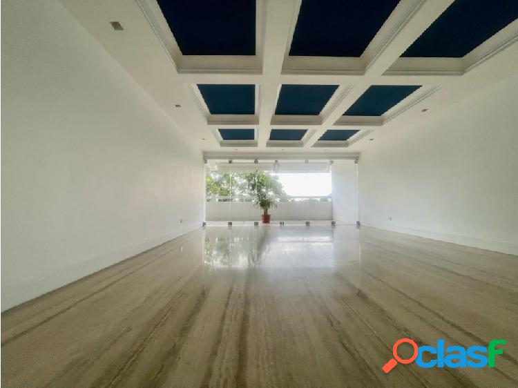 Se alquila apartamento 230m2/ 2h+s/3.5b/2p/ La castellana