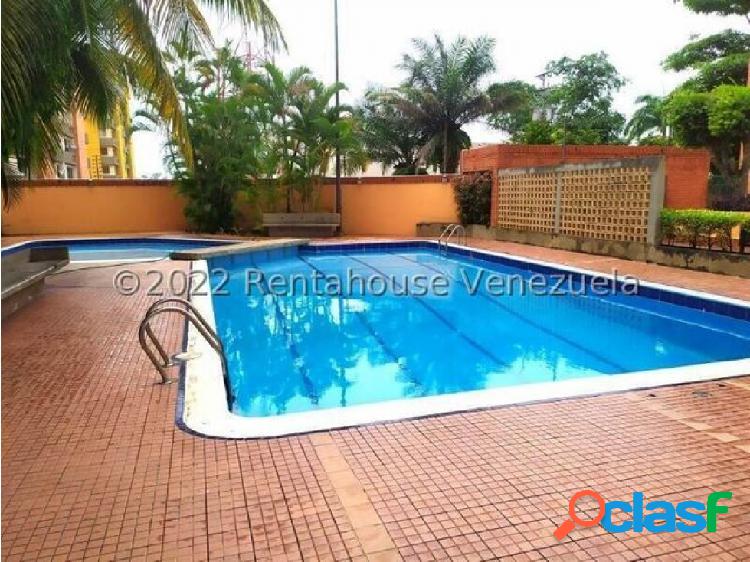 Apartamento en Venta en Zona Este de Barquisimeto 23-7728 YB