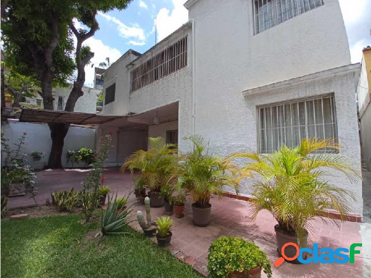 Se Vende Casa 440 m² 3H/3B/4Pe Campo Alegre