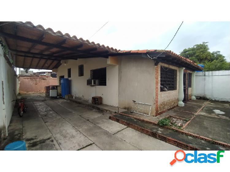 */* Casa en Venta OEste de Barquisimeto Fz Armadas 23-1340