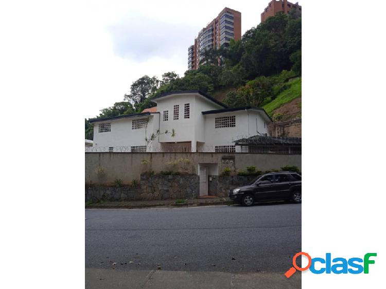 Hermosa Quinta en la Urb. Miranda en Venta 425m2