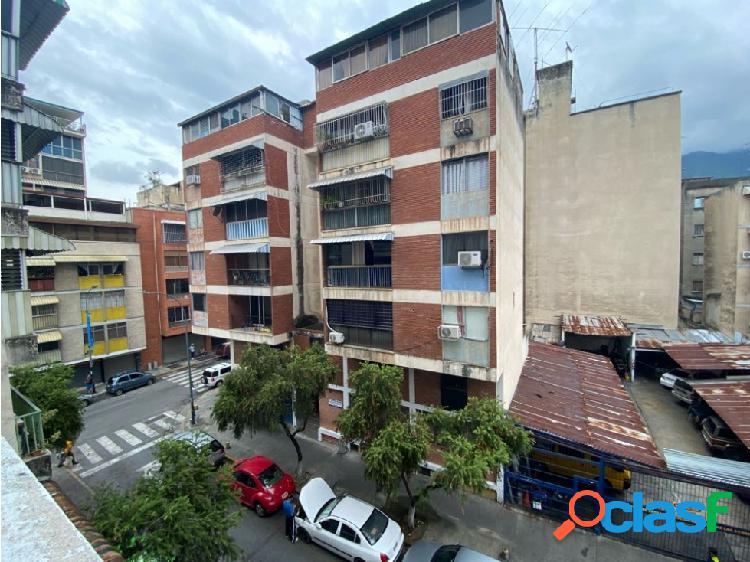 Vendo apto 70m2 1h/1b/0p Chacao 7273