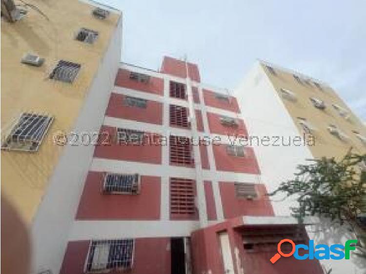 Apartamento en venta San Lorenzo Barquisimeto 23-4212 RM