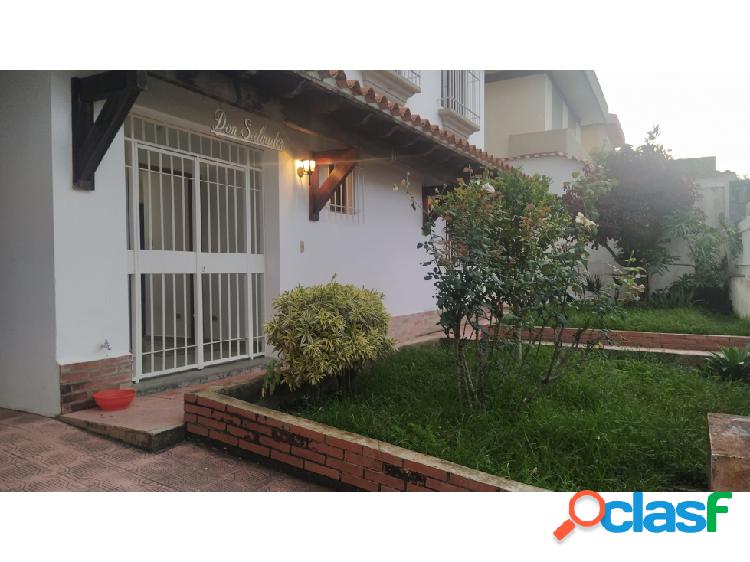 Vendo casa 330m2 4h/5b/5p Los Naranjos 3612