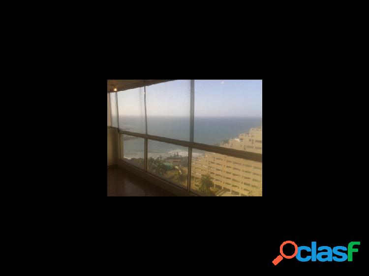 Apartamento / Venta / Playa Grande 103m2