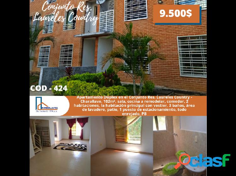 Venta de apartamento duplex en Laureles Country. Charallave