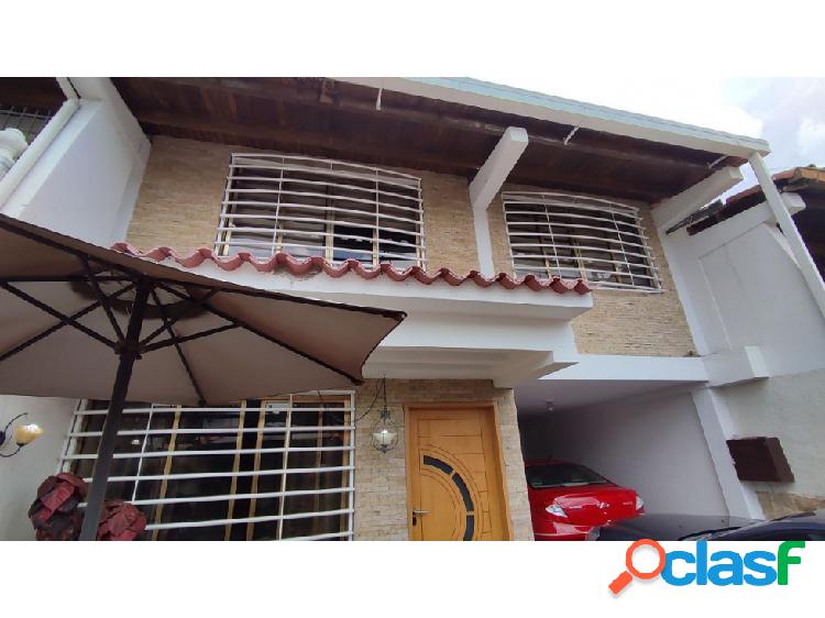 Casa 280m2 4h/3.5b/2pe venta