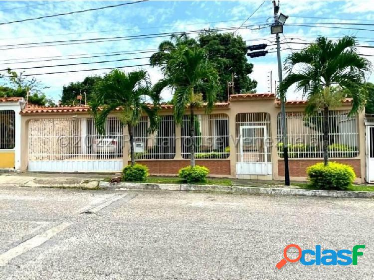 Casa en venta Barici Este Barquisimeto 23-1385 RM