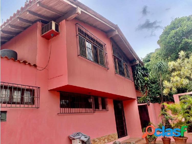 Casa quinta en venta Urb Los Chorros