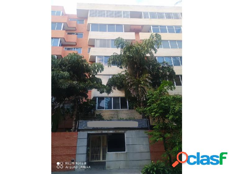 Alquiler de Apartamento en Campo Alegre 75m2/2H/2B/2PE/1M