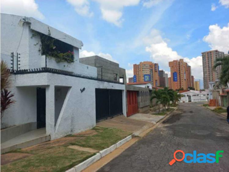 En venta quinta en las Chimeneas