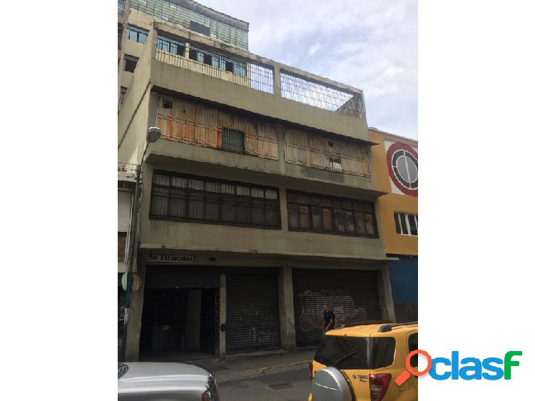 Se alquila piso industrial 334mts Centro de Caracas