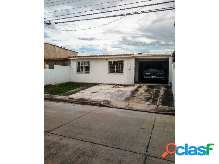 EN VENTA CASA EN LA URB. TIERRA DEL SOL, SAN JOAQUÍN -