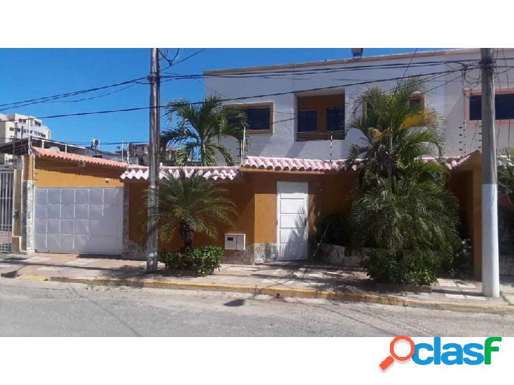 EN VENTA HERMOSA CASA UNIFAMILIAR EN SECTOR MORRO II,