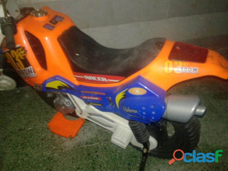 VENDO MOTO ELÉCTRICA, SOLO FALTA COMPRAR LA BATERIA, EN