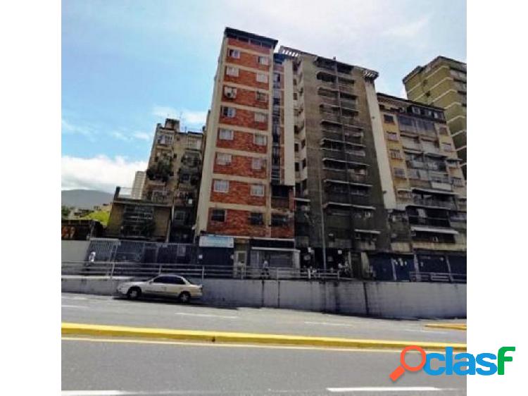 Apartamento En Venta - Av. Panteón 105 Mts2 Caracas